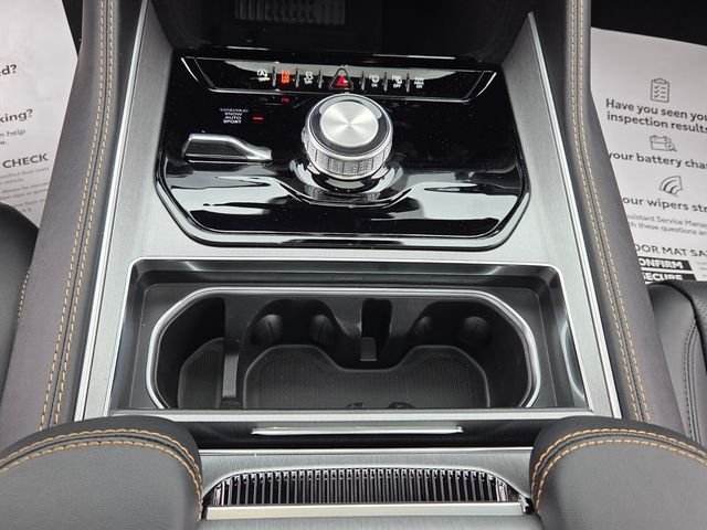 New 2026 Silver-Zynith Exterior Paint Jeep  image 19