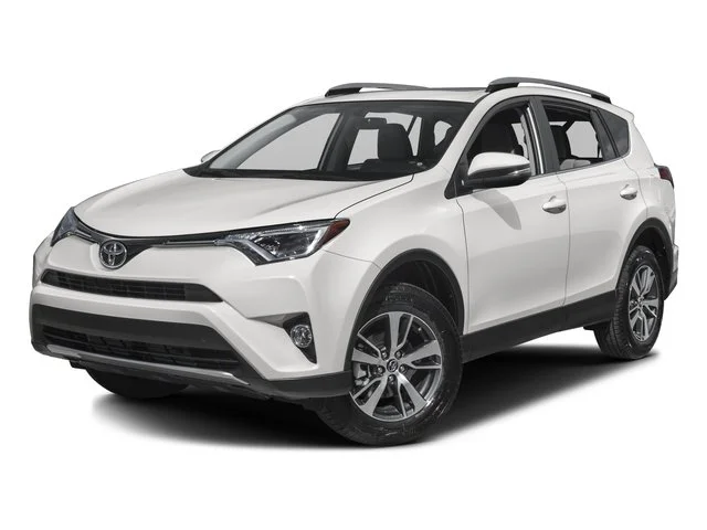 Used 2017  Toyota XLE image 1