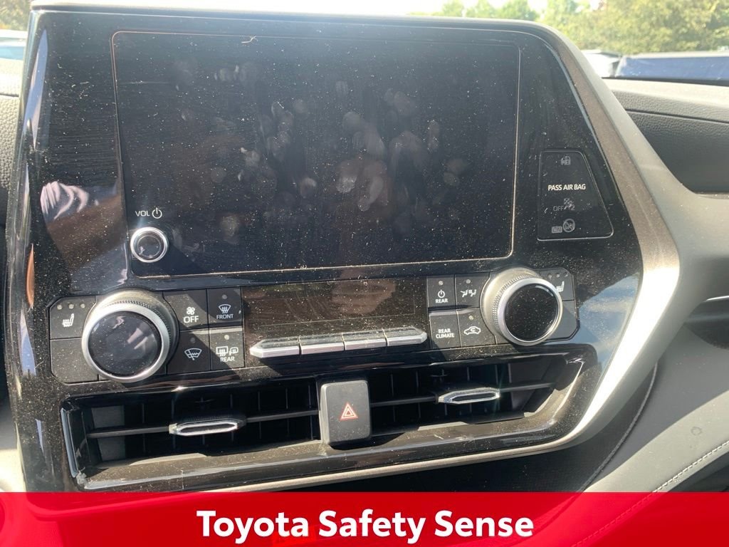 Certified Used 2025 Beige Toyota XLE image 35