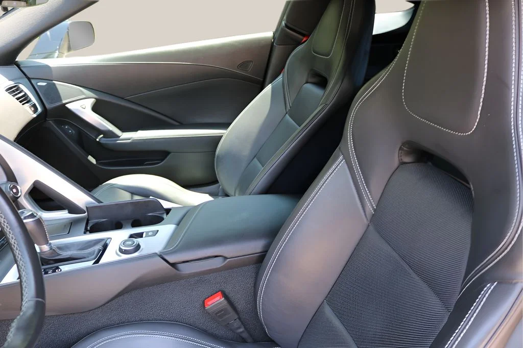 Used 2019 Black Chevrolet Stingray image 12