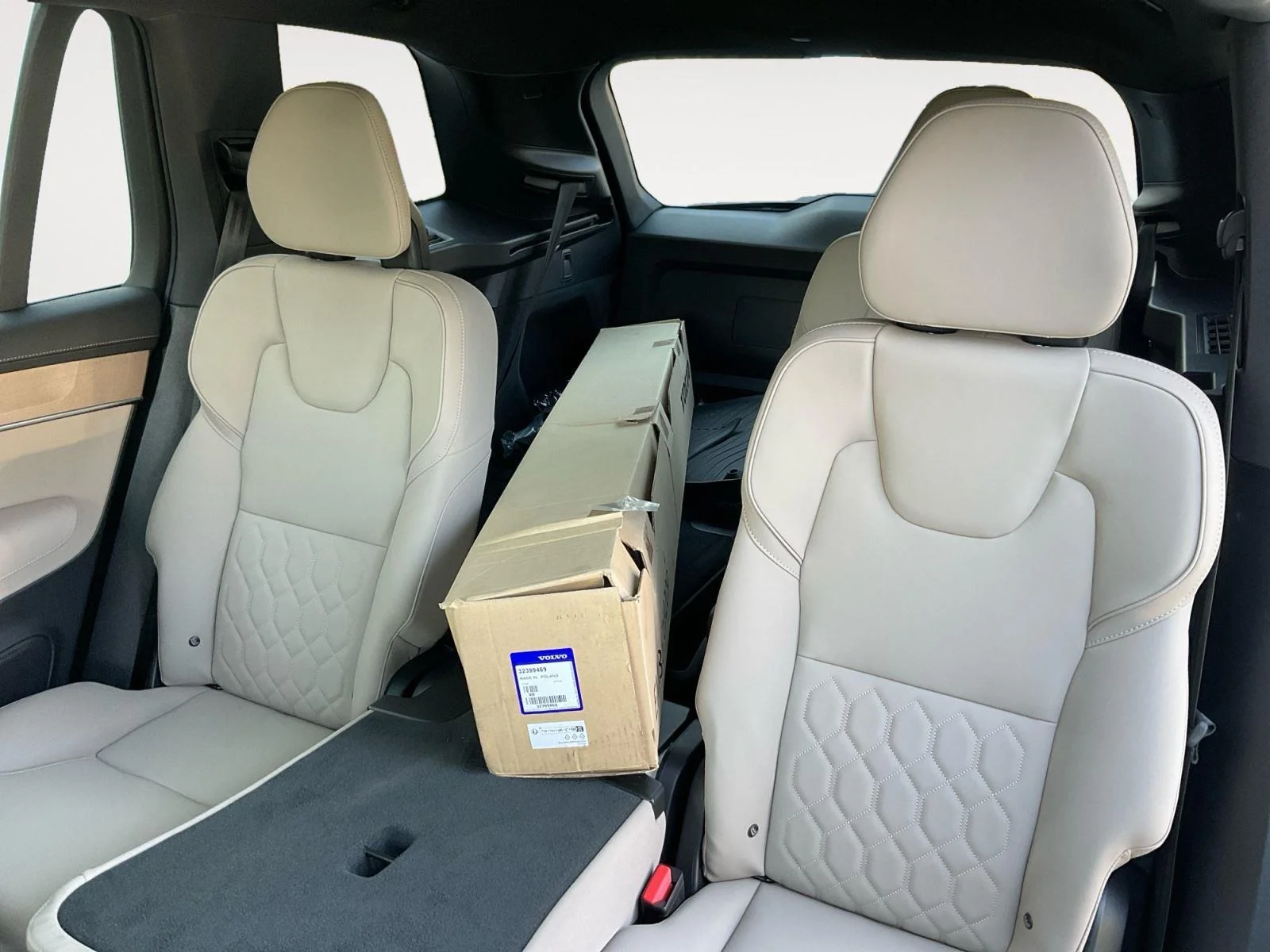 2026 Volvo XC90 Core - Photo 13