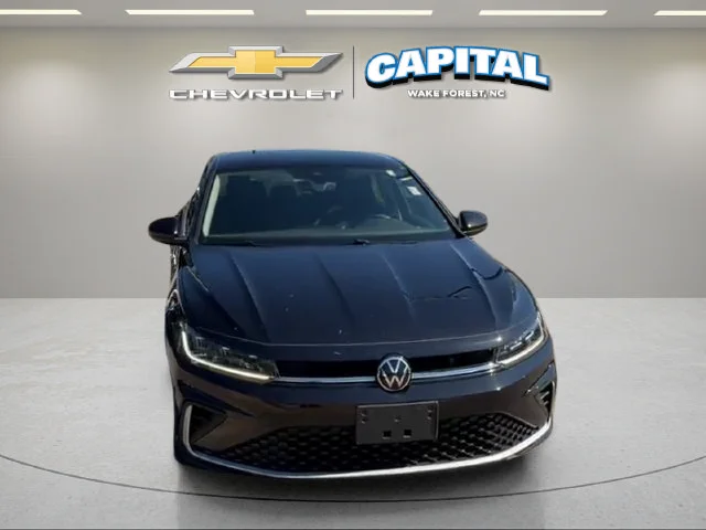 Used 2025  Volkswagen 1.5T S image 8