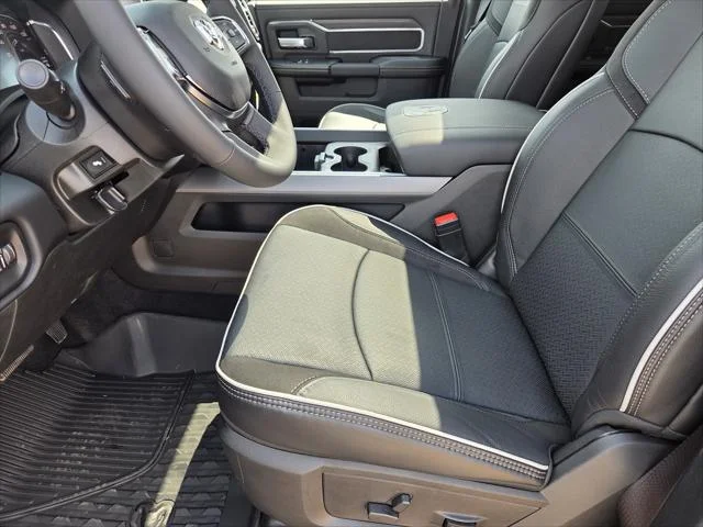 New 2027 Molten Red Pearl-Coat Exterior Paint RAM Laramie image 21