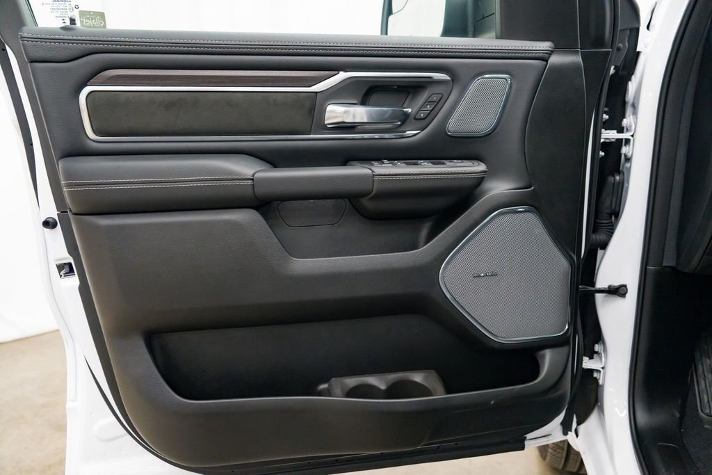 2026 RAM 1500 Laramie - Photo 25