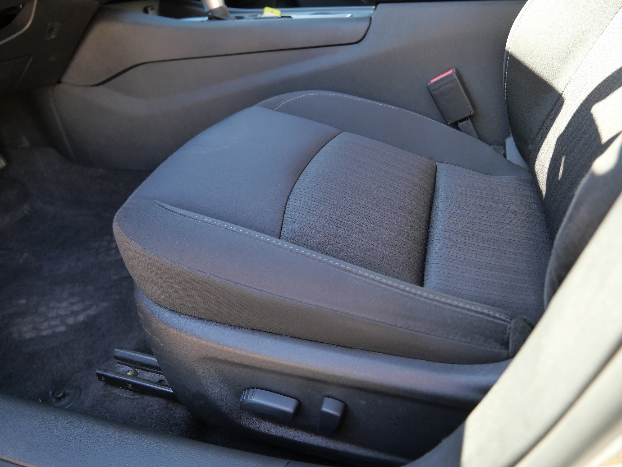 Used 2025 Gun Metallic Nissan SV image 20