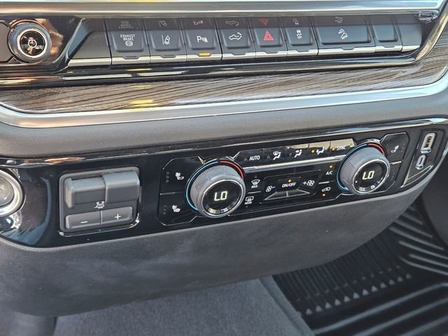 Used 2025 Sterling Gray Metallic Chevrolet LT image 25