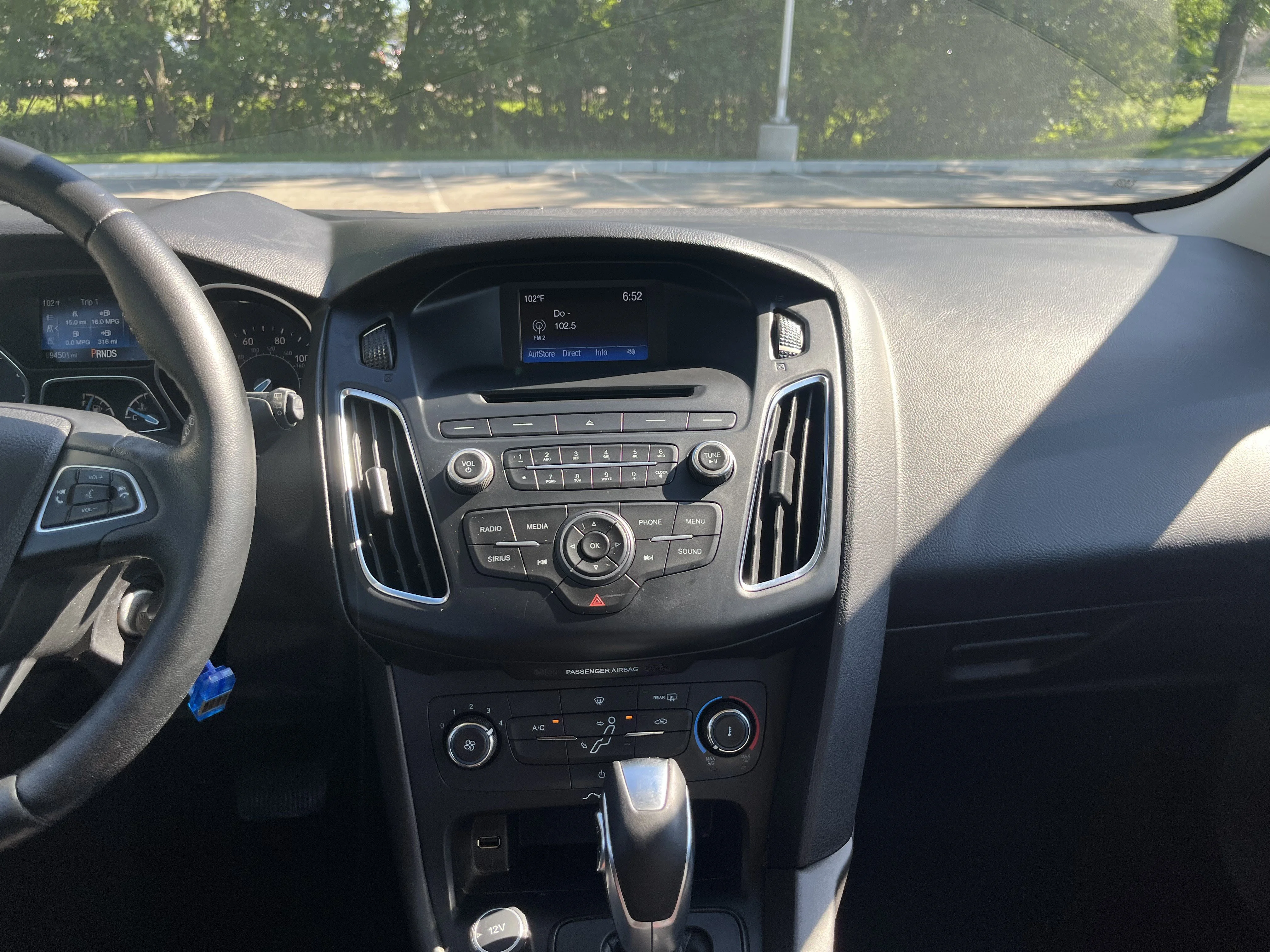 Used 2015 Magnetic Ford SE image 14