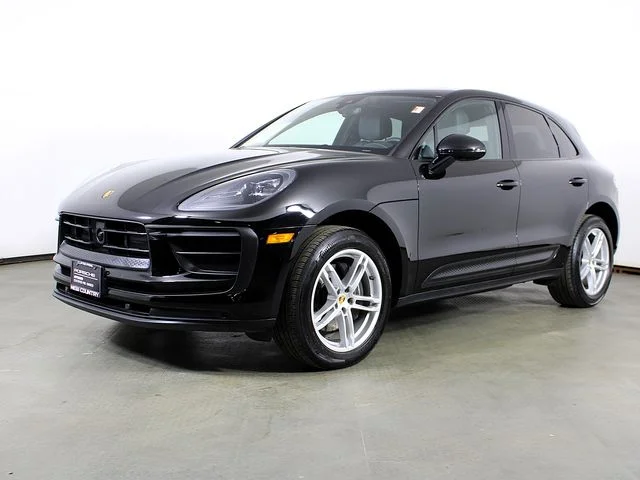 2023 Porsche Macan Base