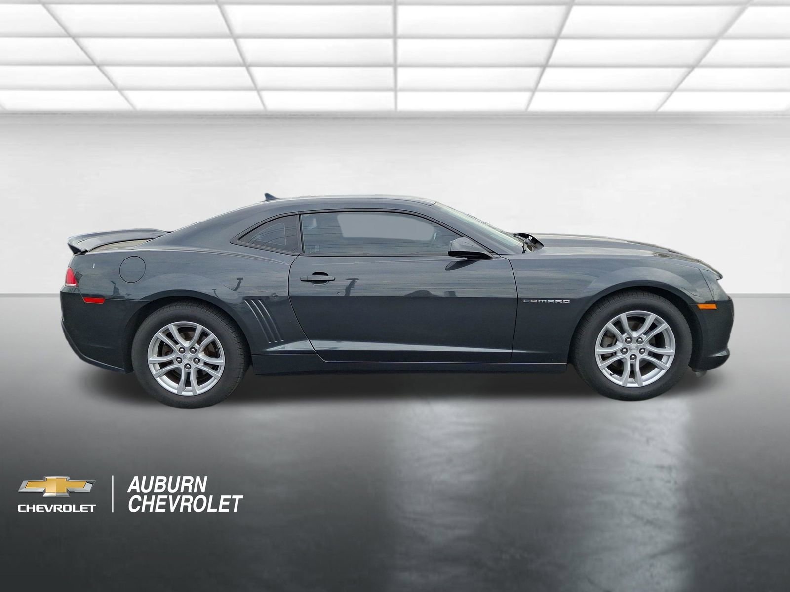 Used 2015 Chevrolet Camaro 2LS with VIN 2G1FB1E37F9138705 for sale in Auburn, WA