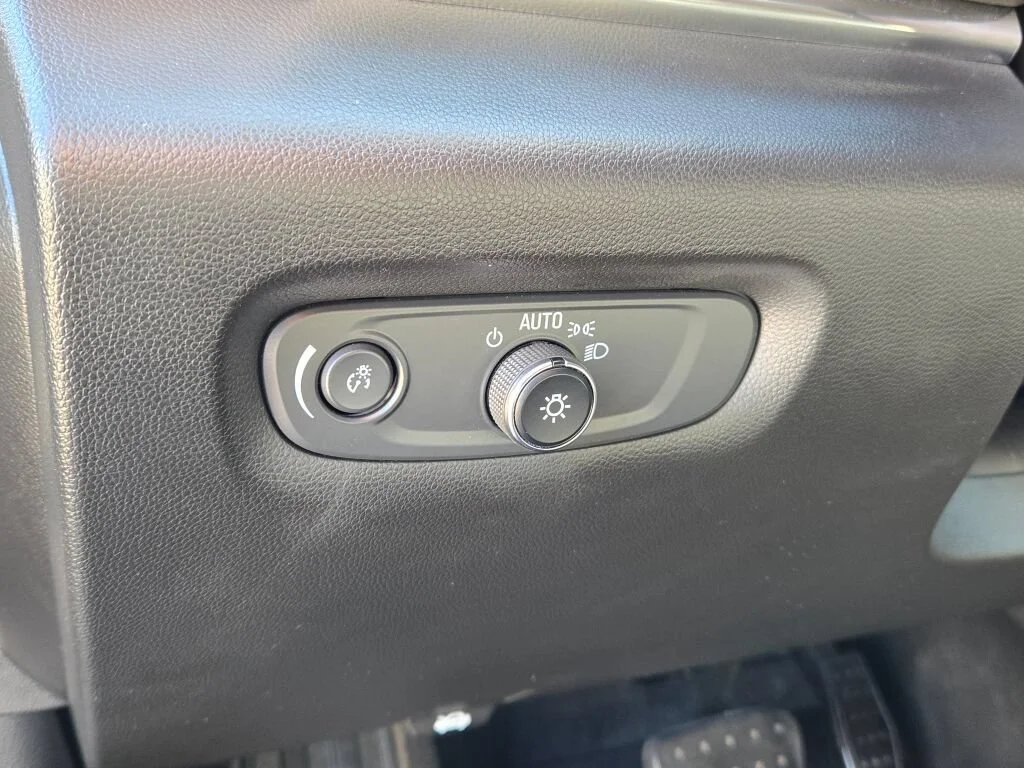 Used 2020 Black Chevrolet LS image 24