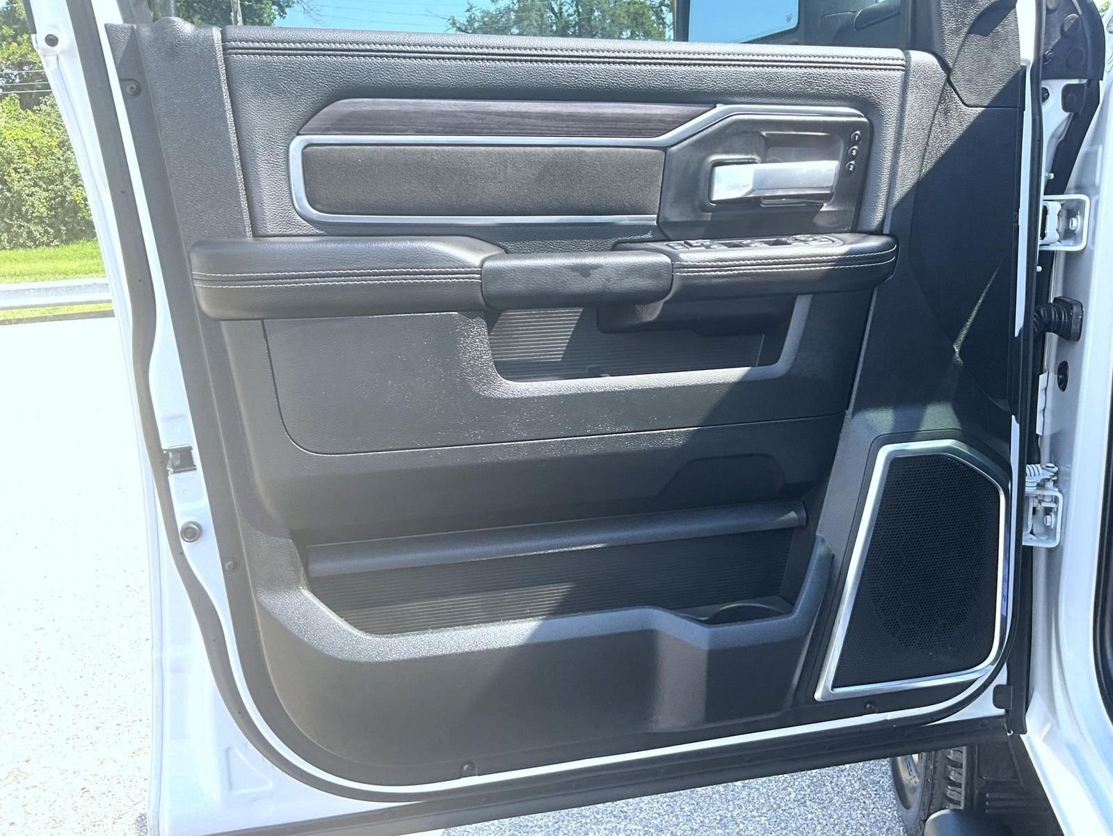 Used 2025 White Ram Laramie image 11