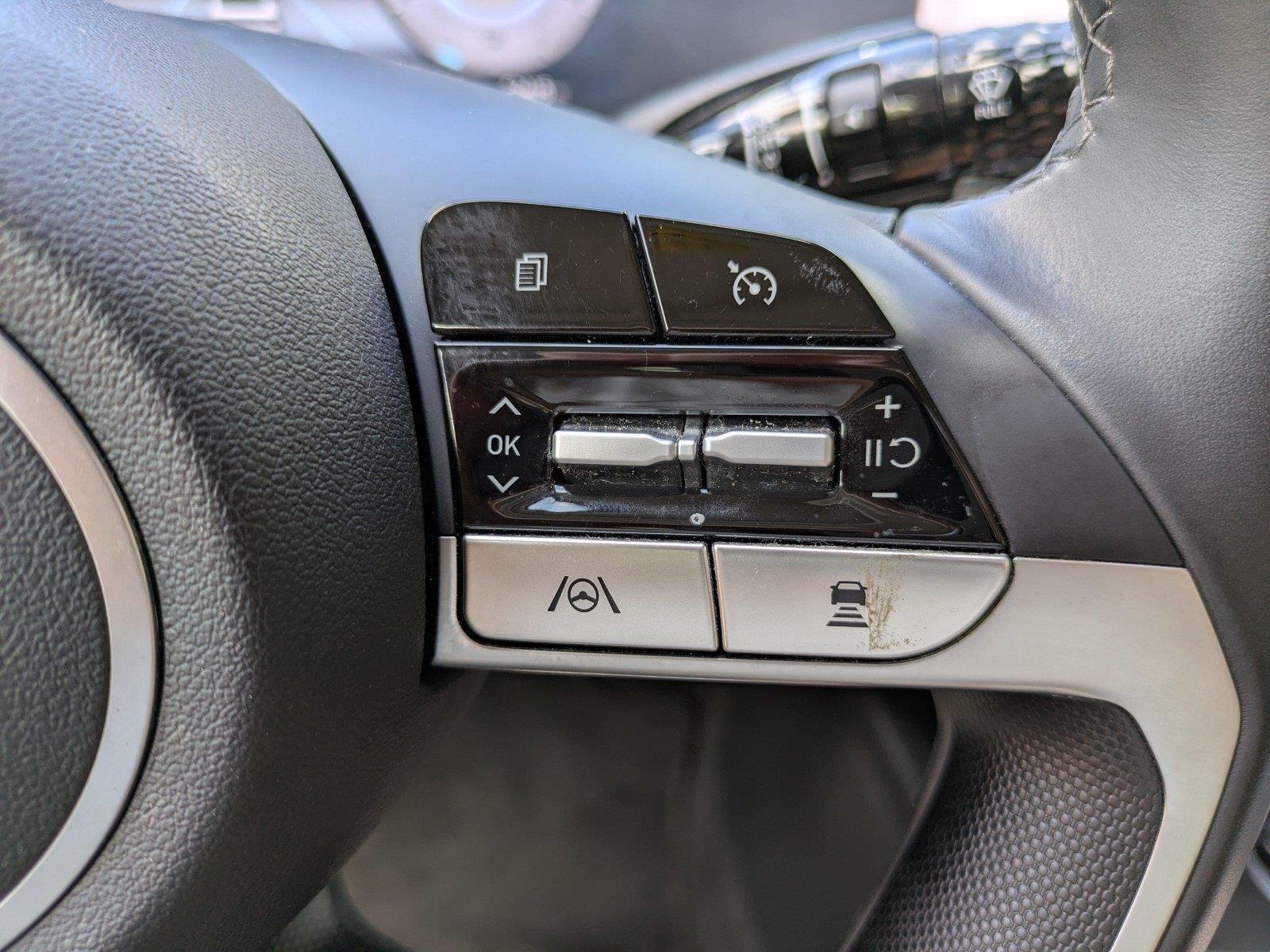 Used 2023 Lunar White Hyundai Limited image 26