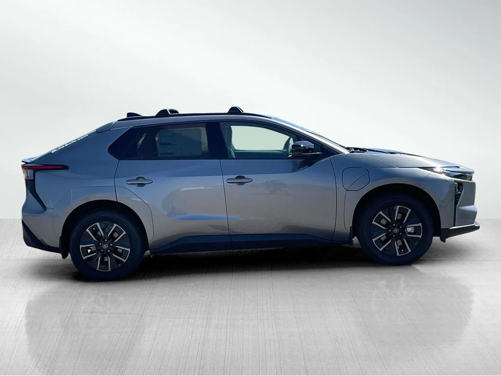 New 2026 Heavy Metal Toyota XLE image 2