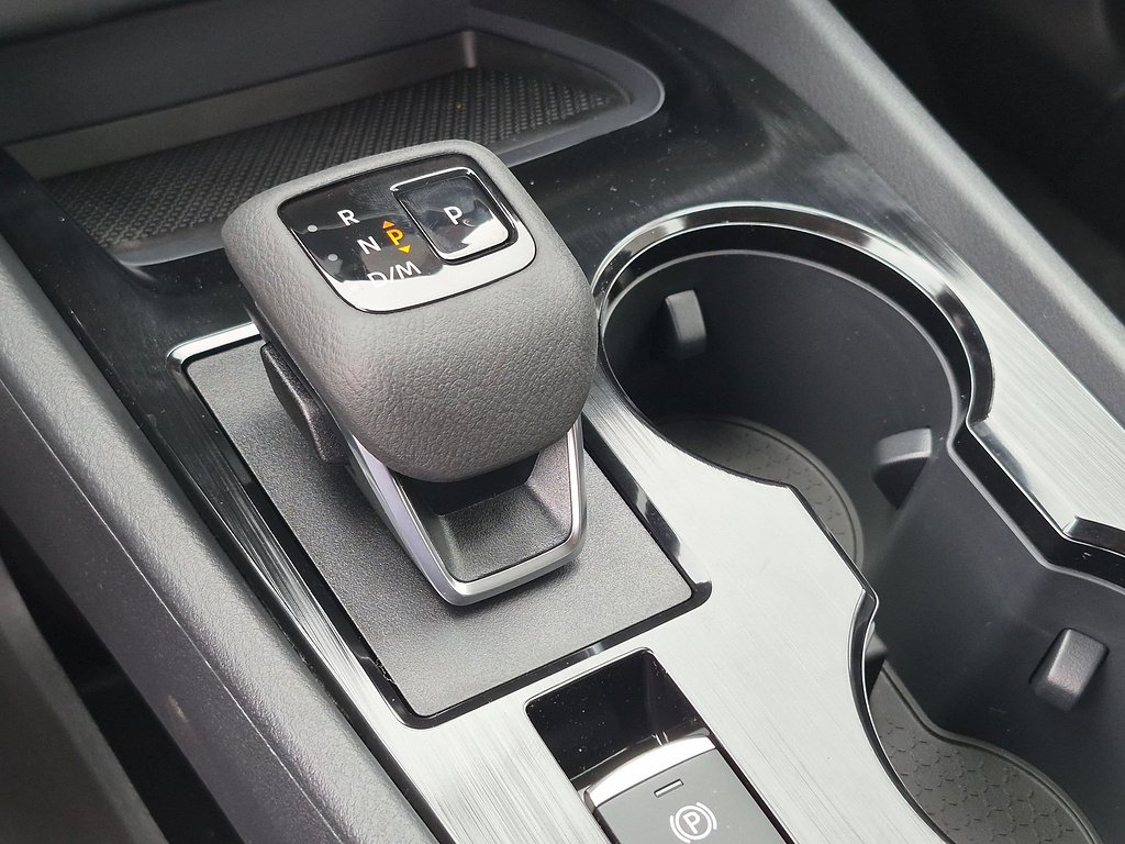 New 2026 Everest White Pearl TriCoat Nissan Dark Armor™ image 13