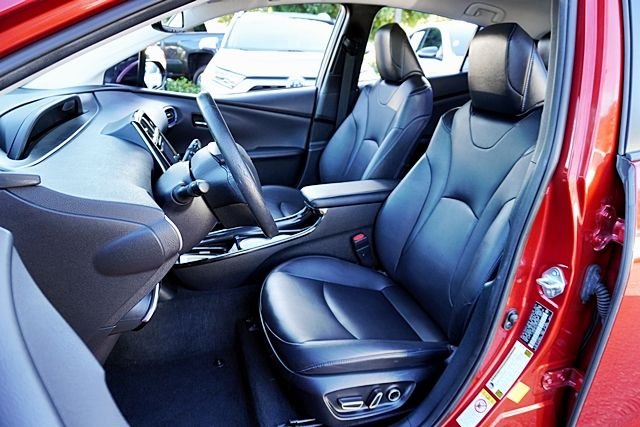 Used 2016 Red Toyota Four Touring image 14