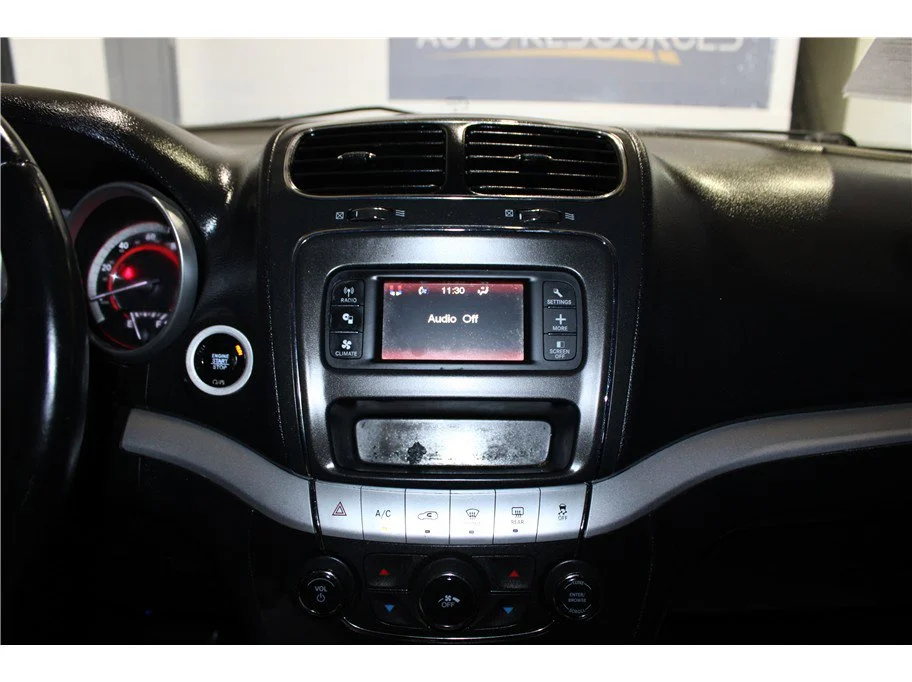 Used 2018 Vice White Dodge SE image 27