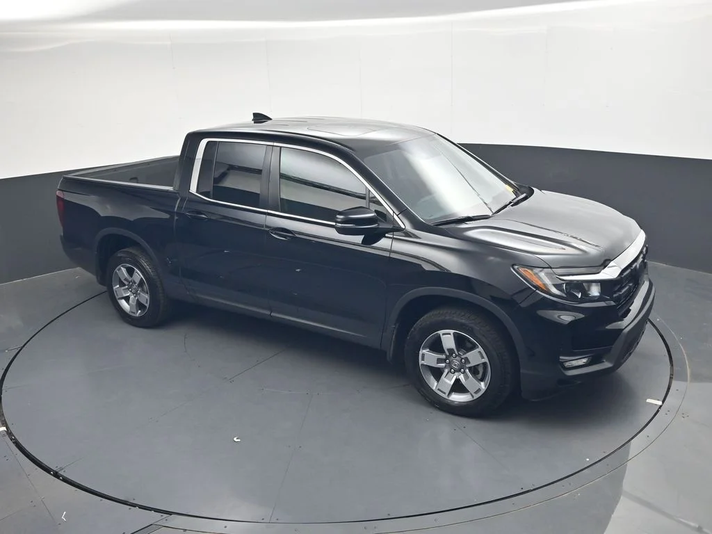 Certified Used 2024 Crystal Black Pearl Honda RTL image 24