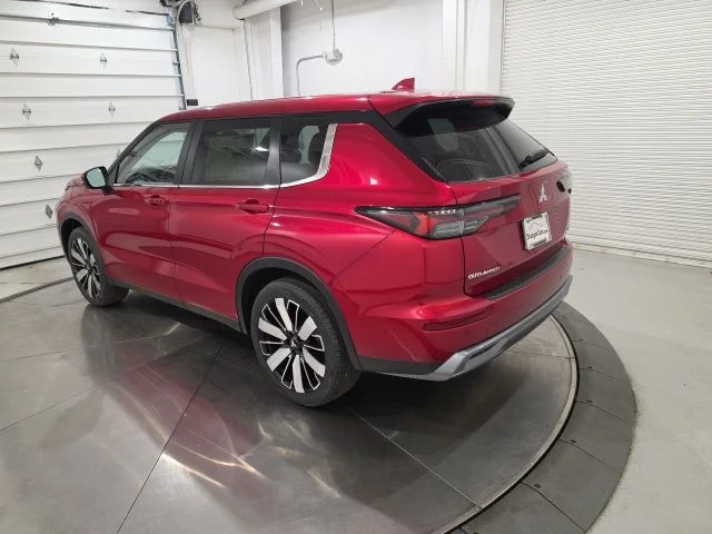 New 2026 Red Diamond Mitsubishi SE S-AWC image 6