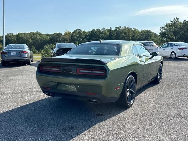 Used 2022 Green Dodge SXT image 5