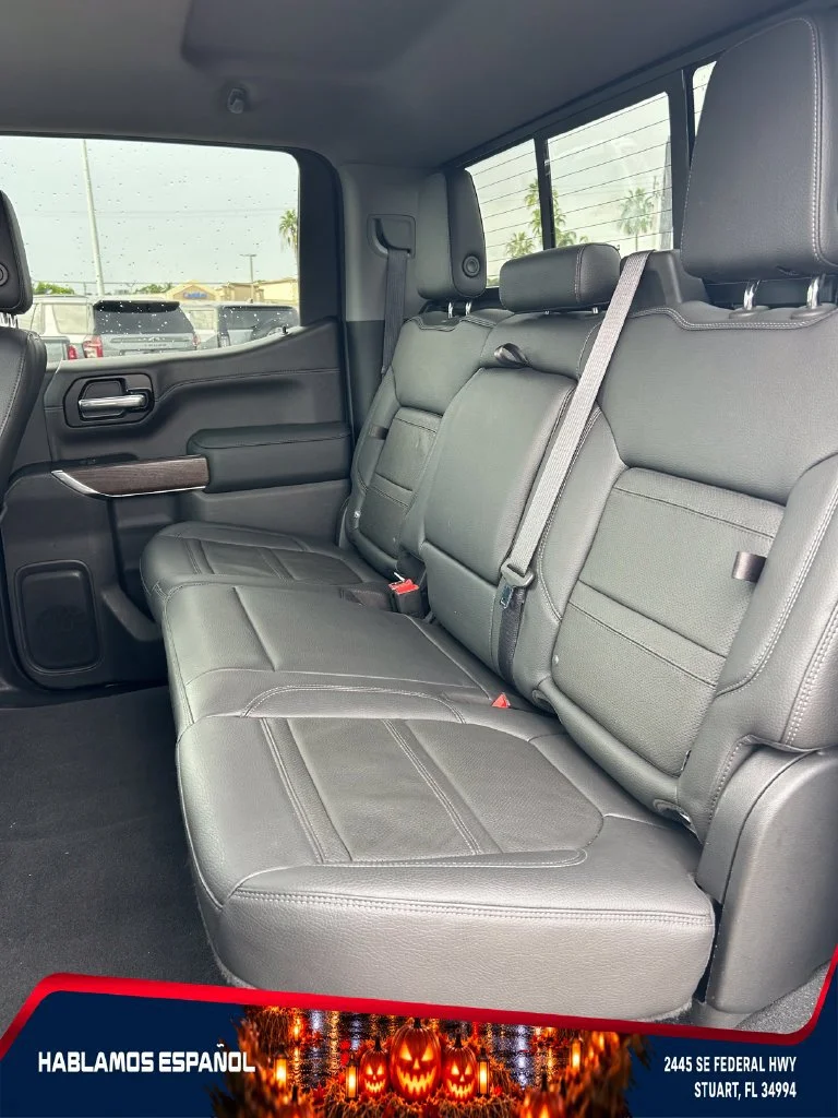 Used 2021 WHITE FROST TRICOAT GMC Denali image 22