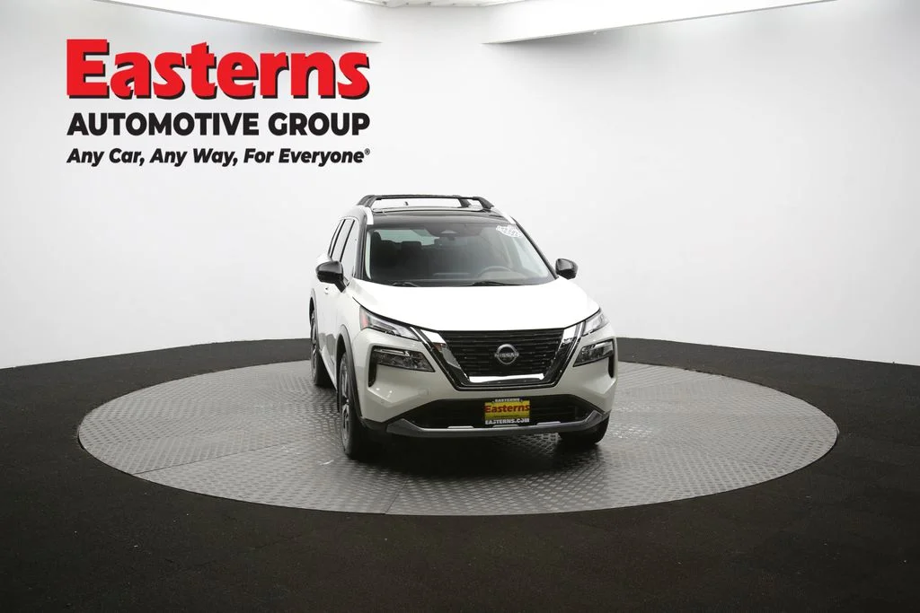 Used 2023 White Nissan SL image 55
