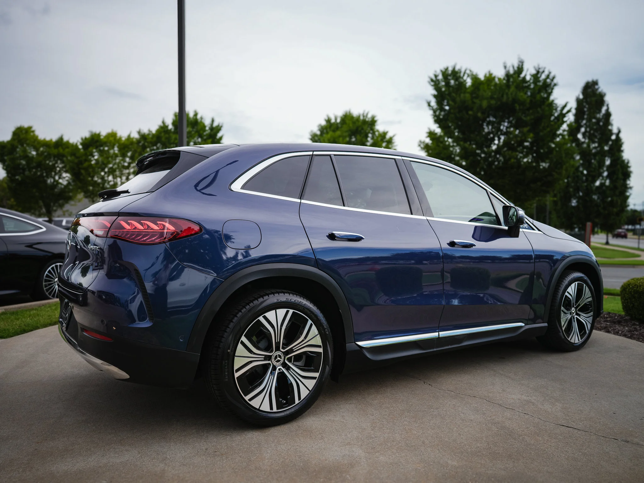 Certified Used 2023 Twilight Blue Metallic Mercedes-Benz 350 SUV image 13