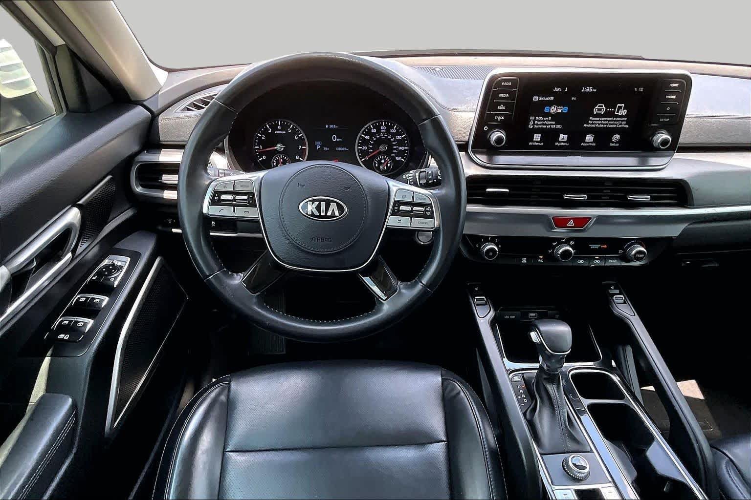Used 2020 Snow White Pearl Kia S image 6