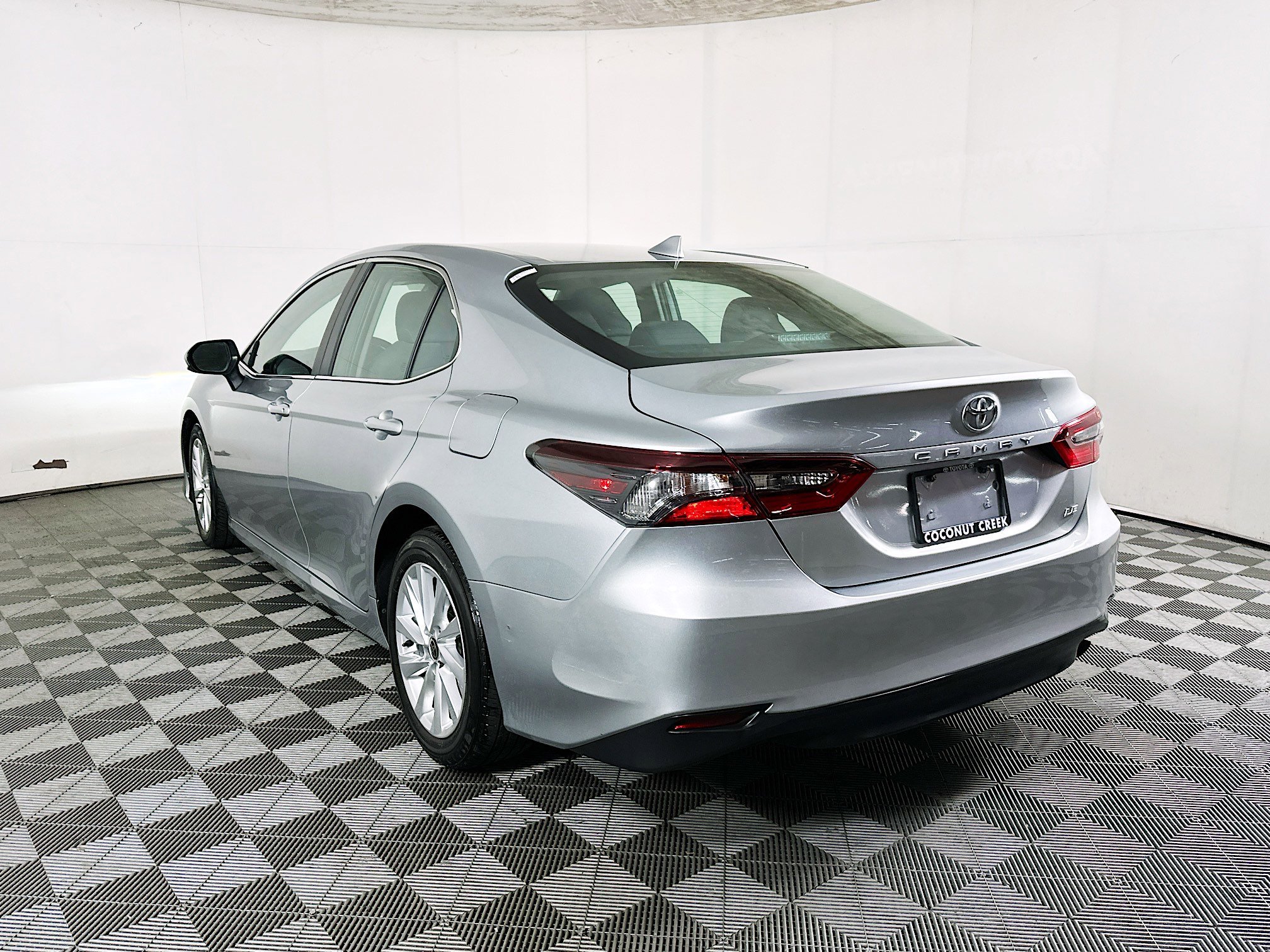 2023 Toyota Camry thumbnail 7