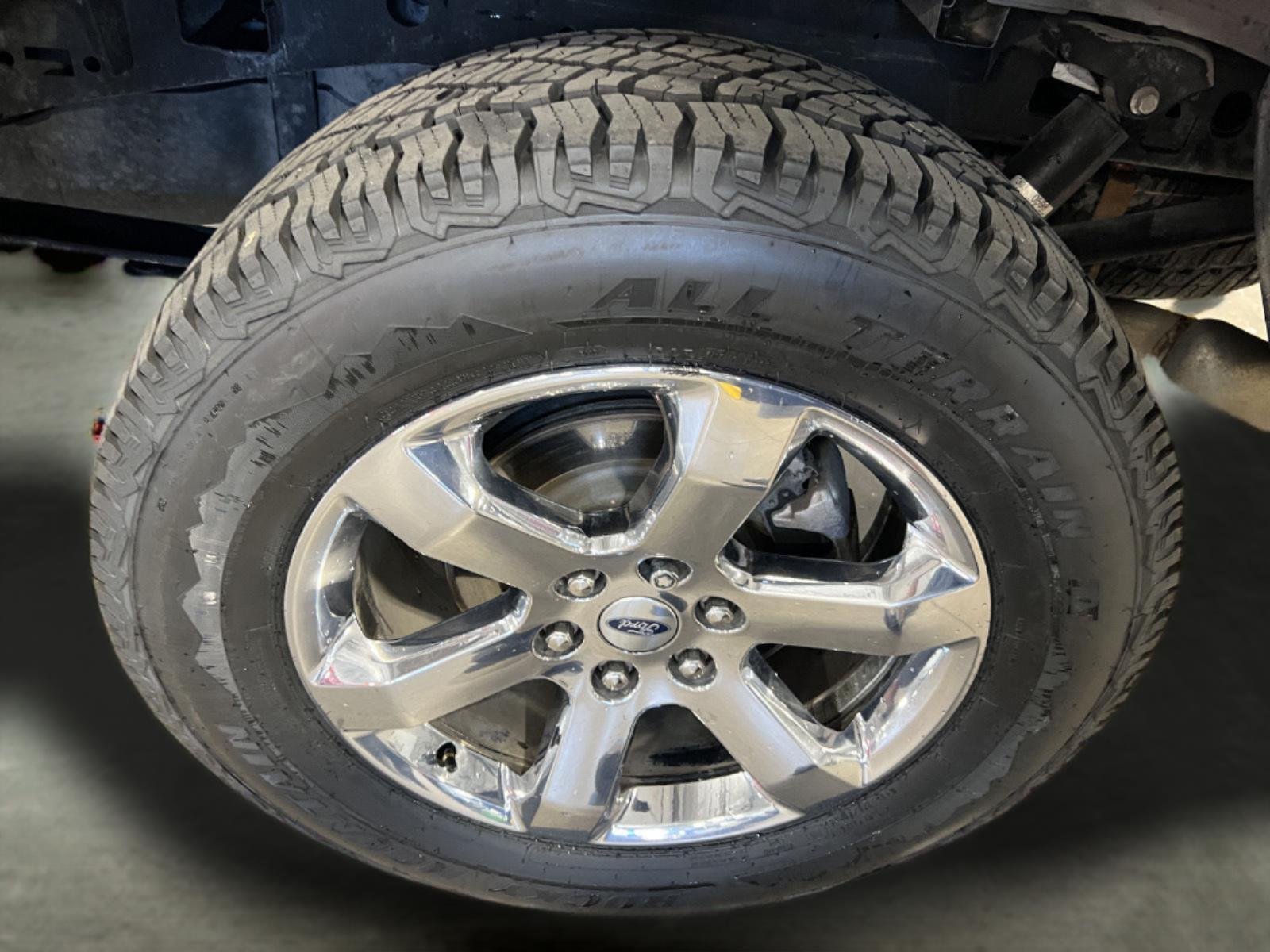 Used 2023 Carbonized Gray Ford LARIAT image 34