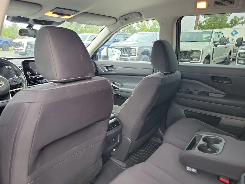 Used 2024 Pearl White Tri-Coat Nissan SV image 30