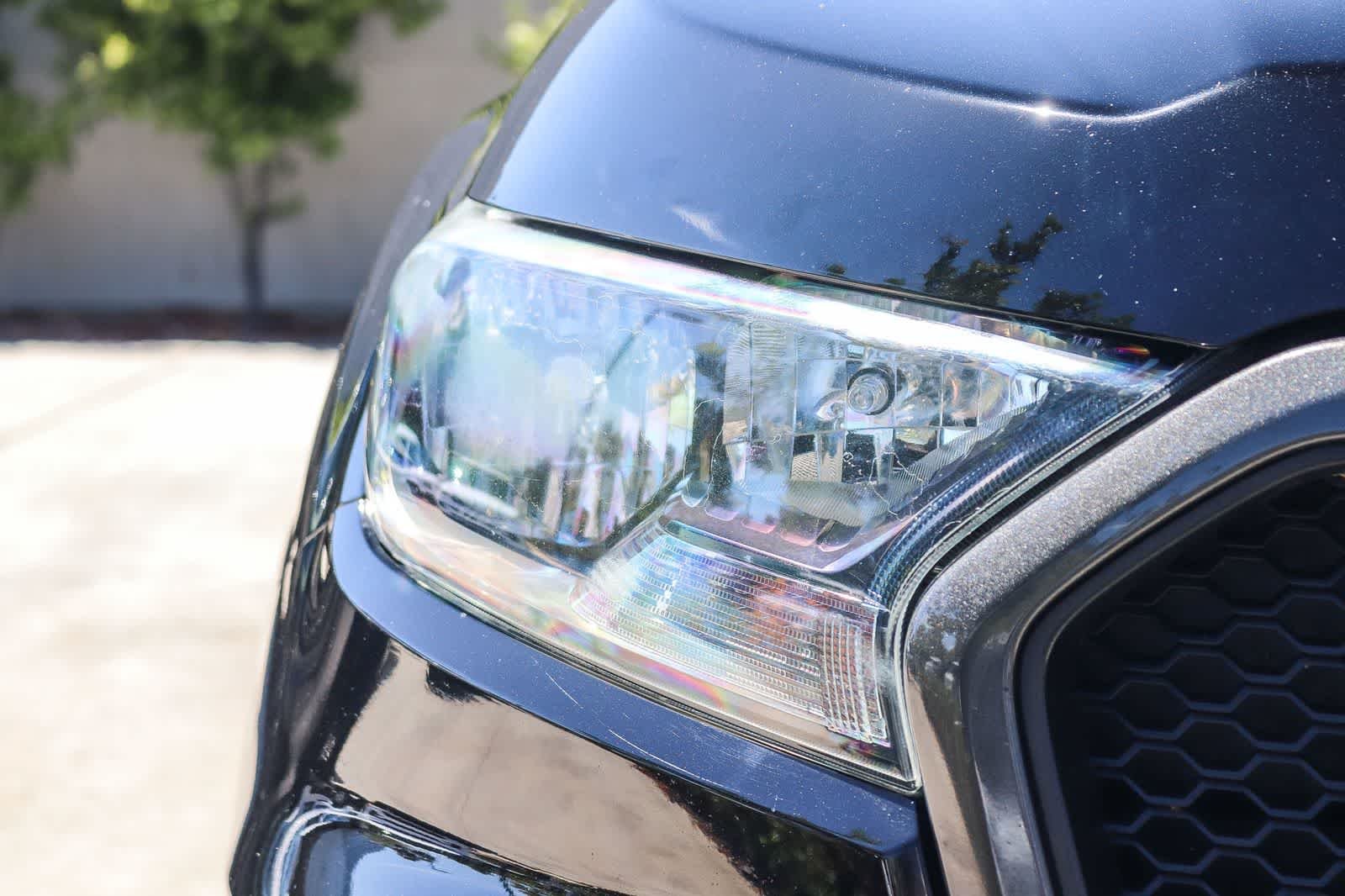 Used 2019 Shadow Black Ford XLT image 9