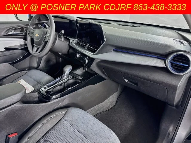 Used 2025 Gray Chevrolet LT image 26