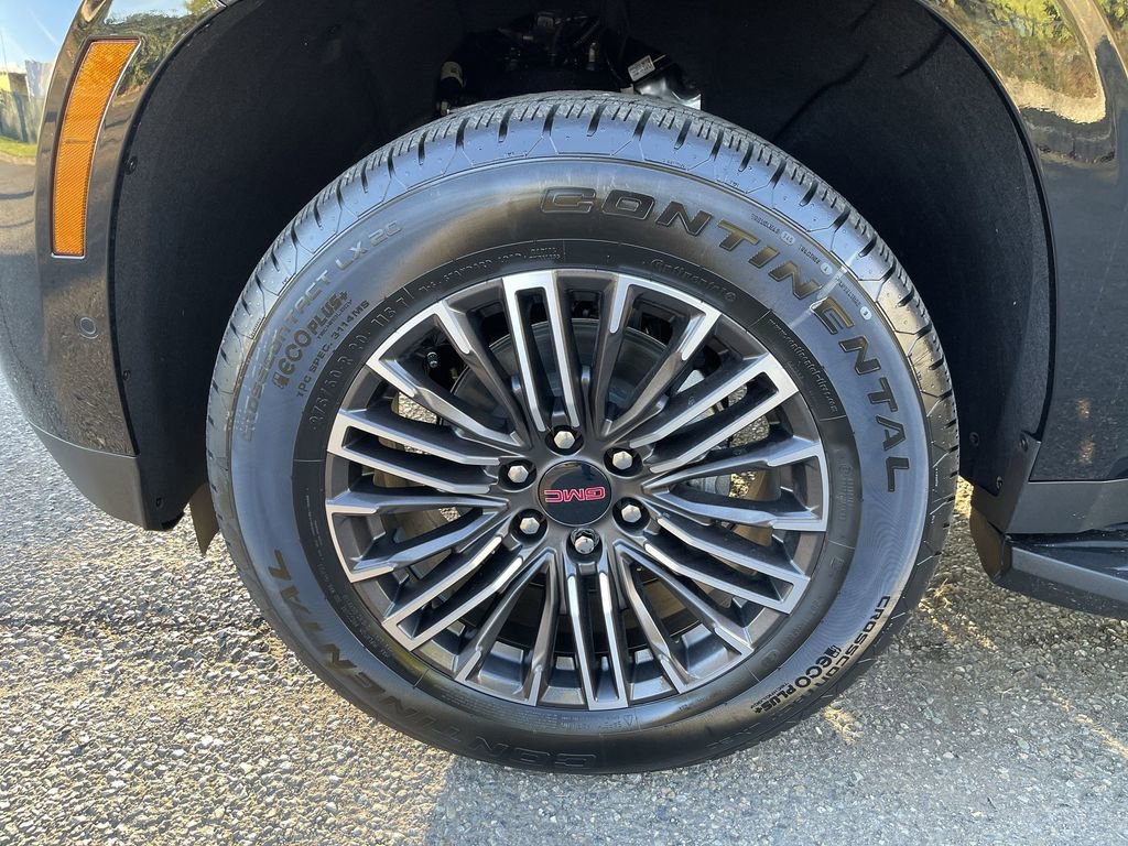 New 2026 Onyx Black GMC Elevation image 33