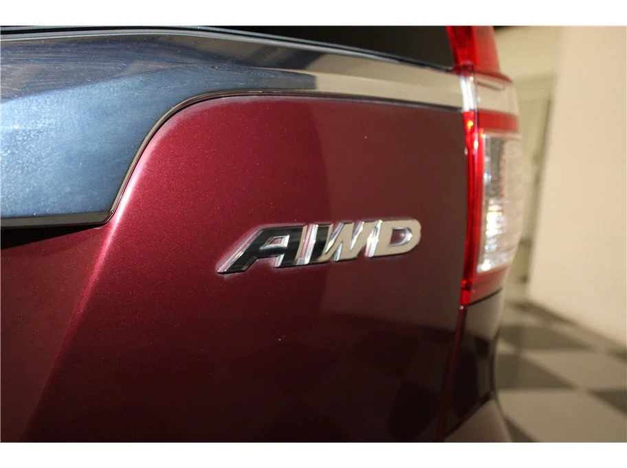 Used 2016 Burgundy Honda EX-L image 18