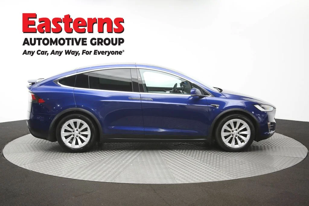Used 2017 Blue Tesla 100D image 41