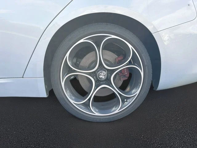 Used 2022 Gray Alfa Romeo Ti image 9
