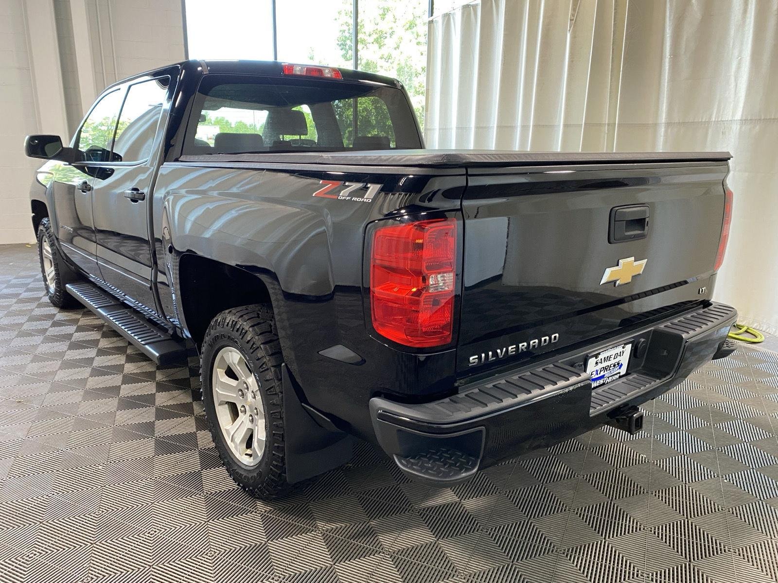 Used 2018 Black Chevrolet LT image 10