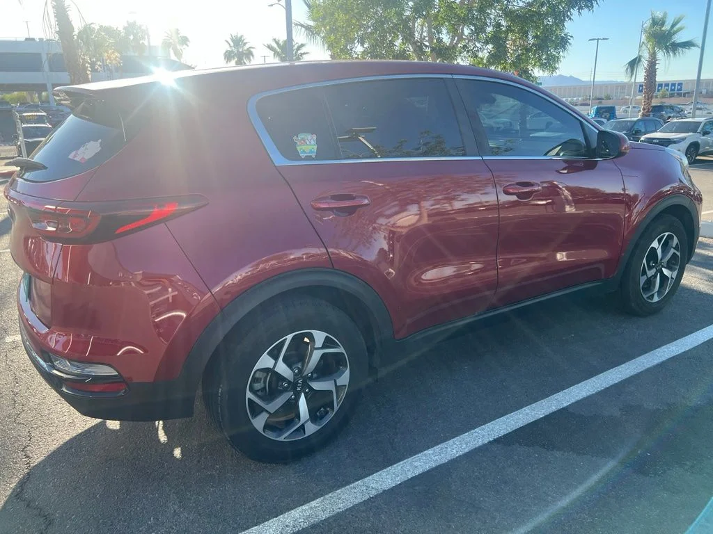 Used 2020 Red Kia LX image 30
