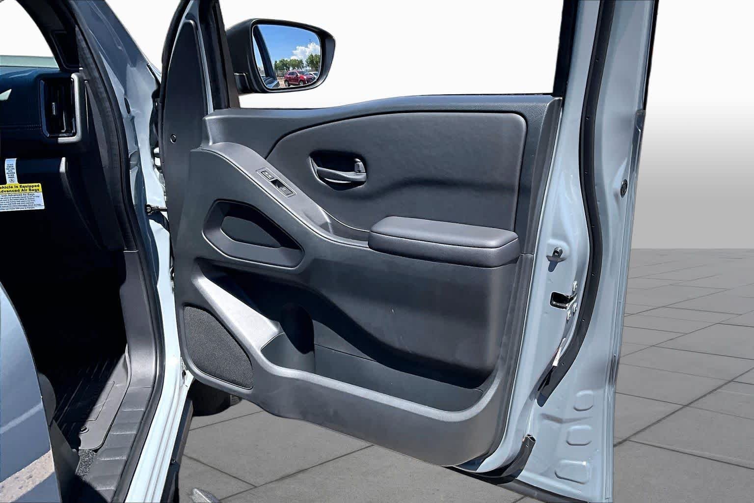Used 2026 Boulder Gray Pearl Nissan SV image 20