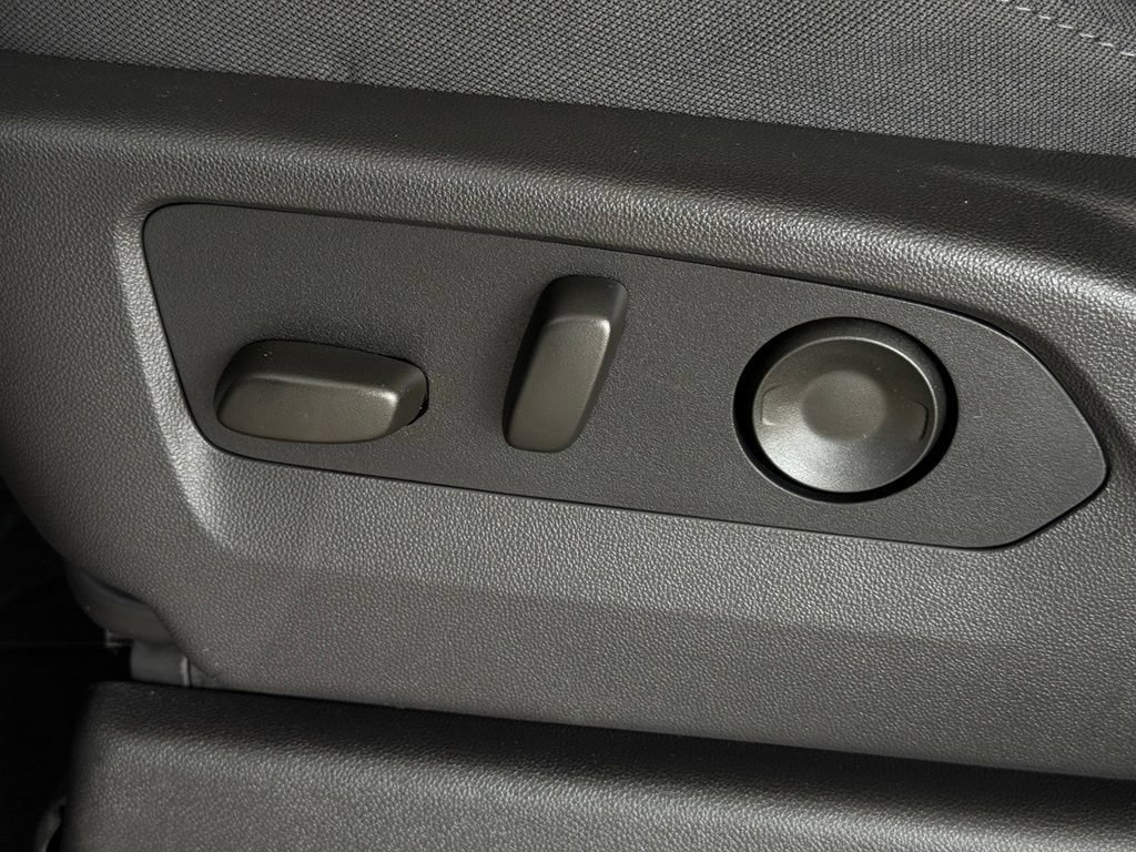 2026 Chevrolet Silverado 1500 Custom - Photo 23