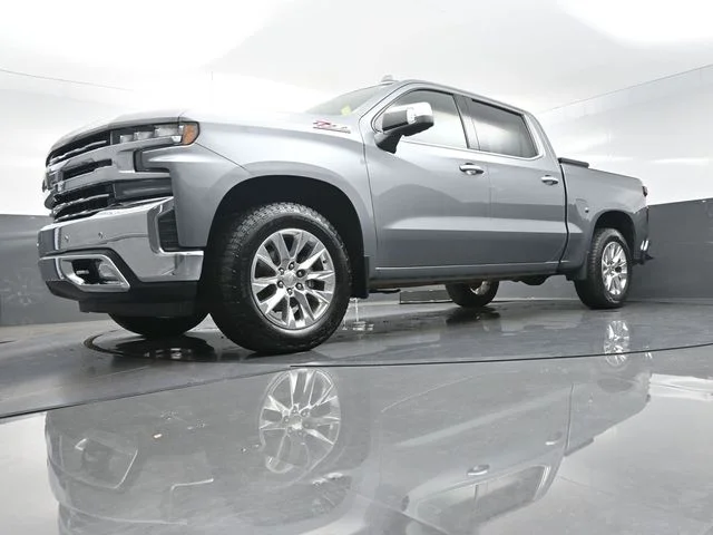 Used 2021 Gray Chevrolet LTZ image 35