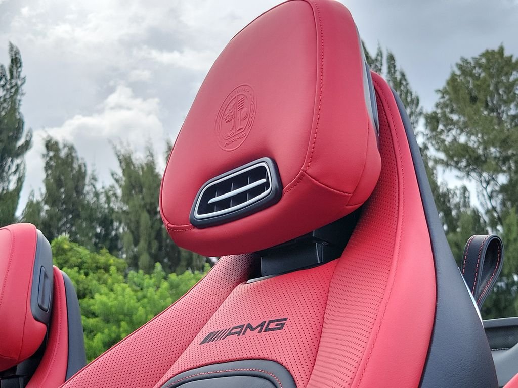 New 2027 MANUFAKTUR Alpine Grey Mercedes-Benz AMG® CLE 53 4MATIC+ Cabriolet image 16
