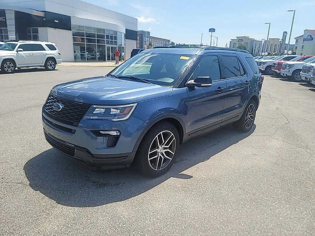 Used 2019 Blue Ford Sport image 3