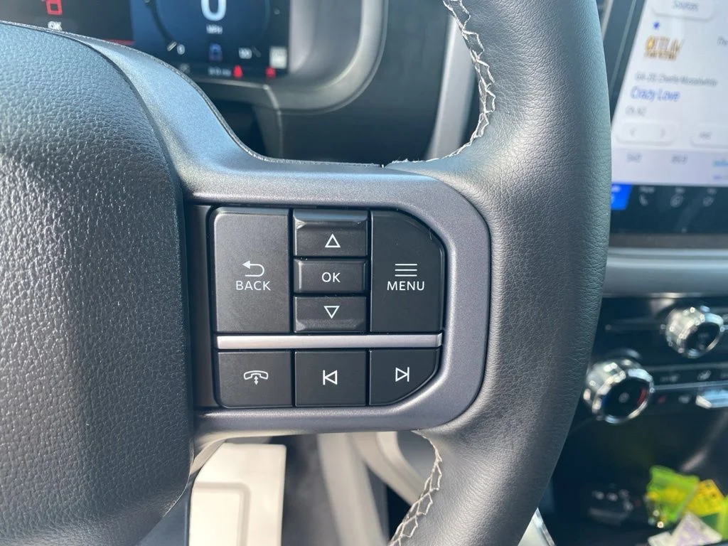 New 2026 Agate Black Metallic Ford XLT image 18