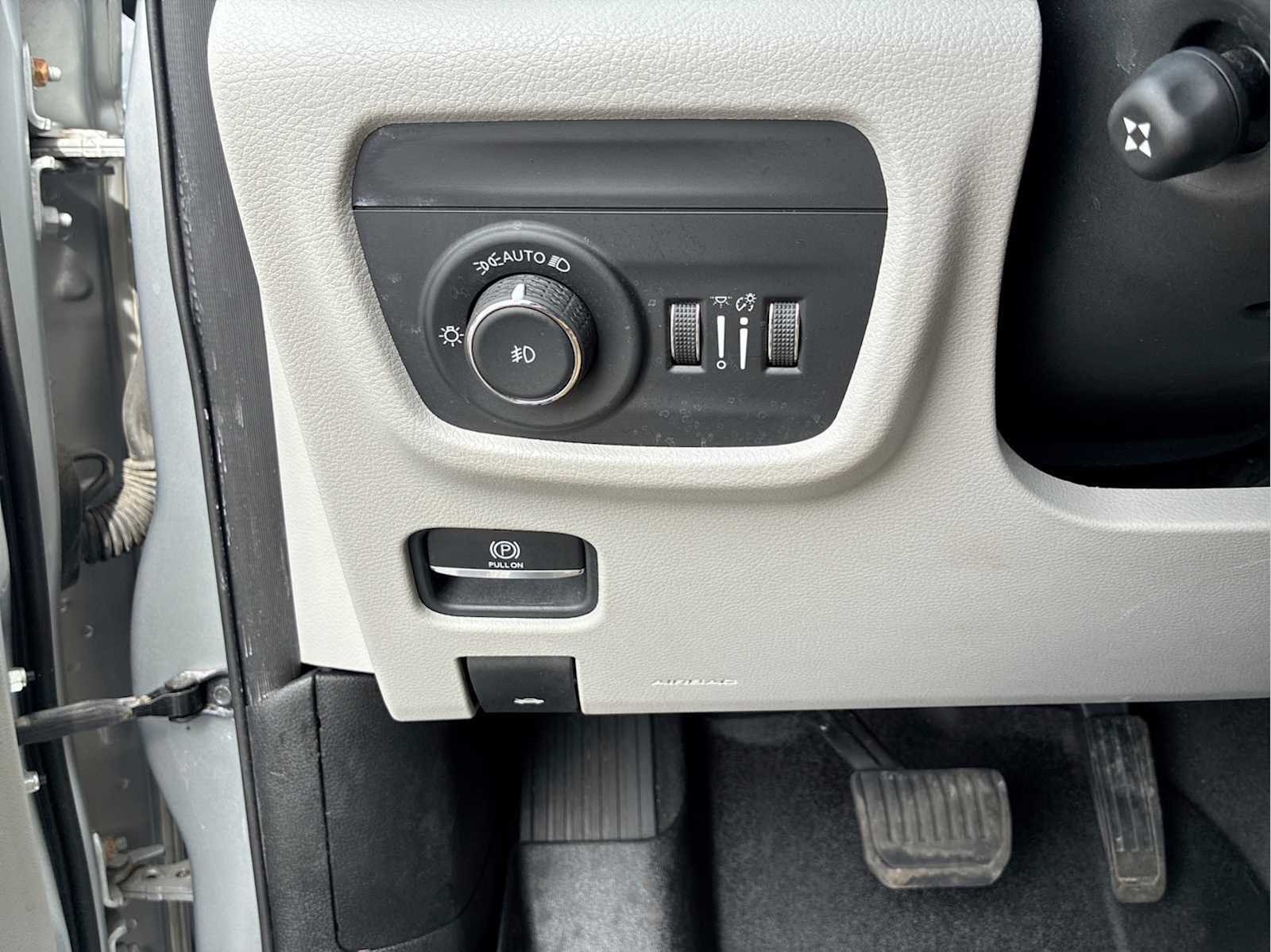 2021 Jeep Grand Cherokee L Summit - Photo 18