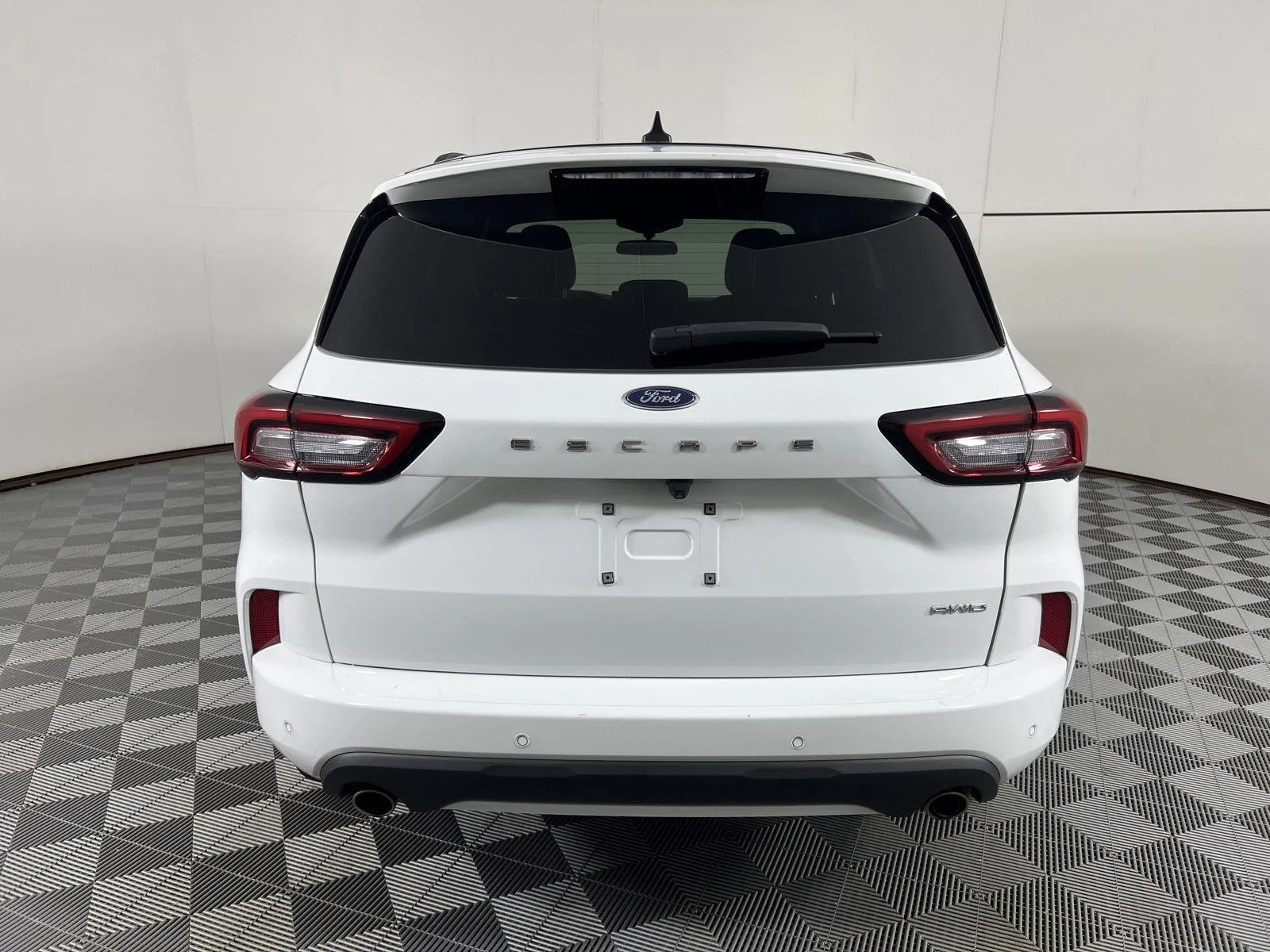 Used 2023 Oxford White Ford ST-Line image 10