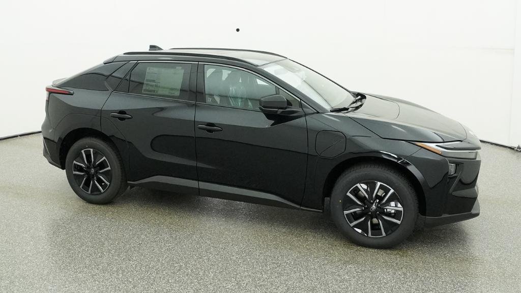 New 2026 Midnight Black Metallic Toyota XLE image 4