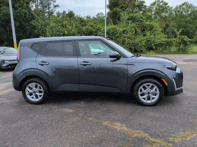 Used 2025 Gray Kia LX image 4