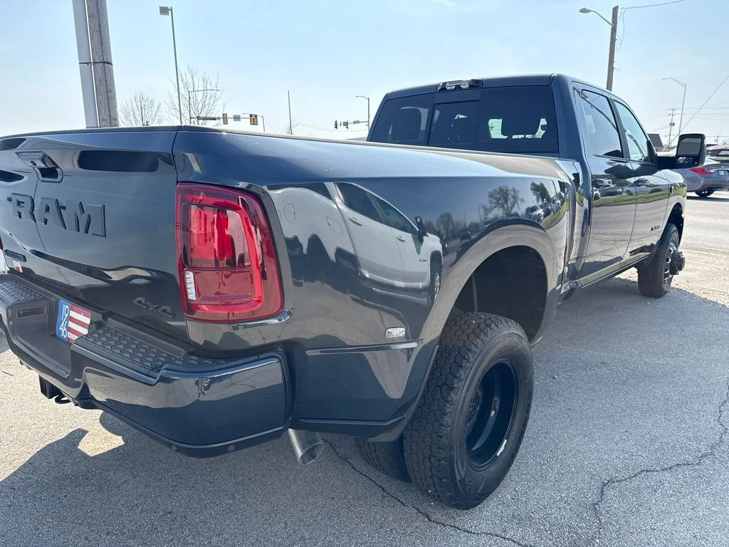 New 2026 Blue Ram Laramie image 19