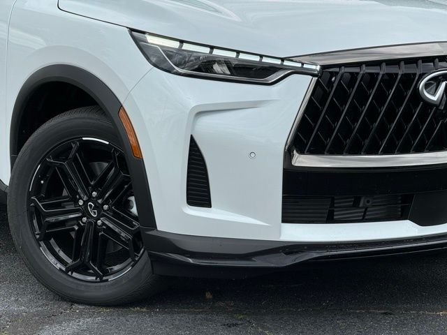 New 2027 2T RAD WHT INFINITI Sport AWD image 6